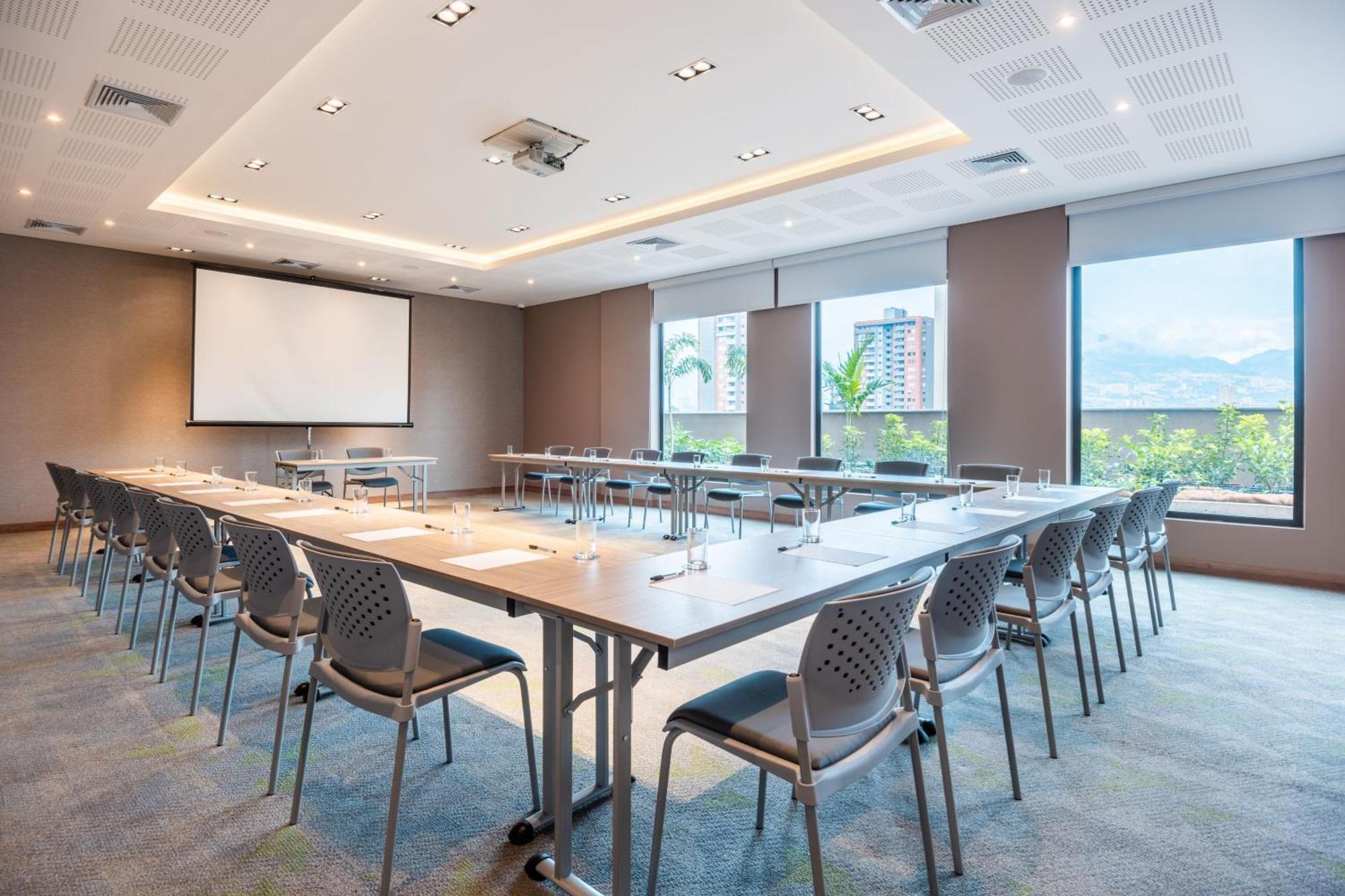 Fairfield By Marriott Medellin Sabaneta Hotel Itagui Ngoại thất bức ảnh